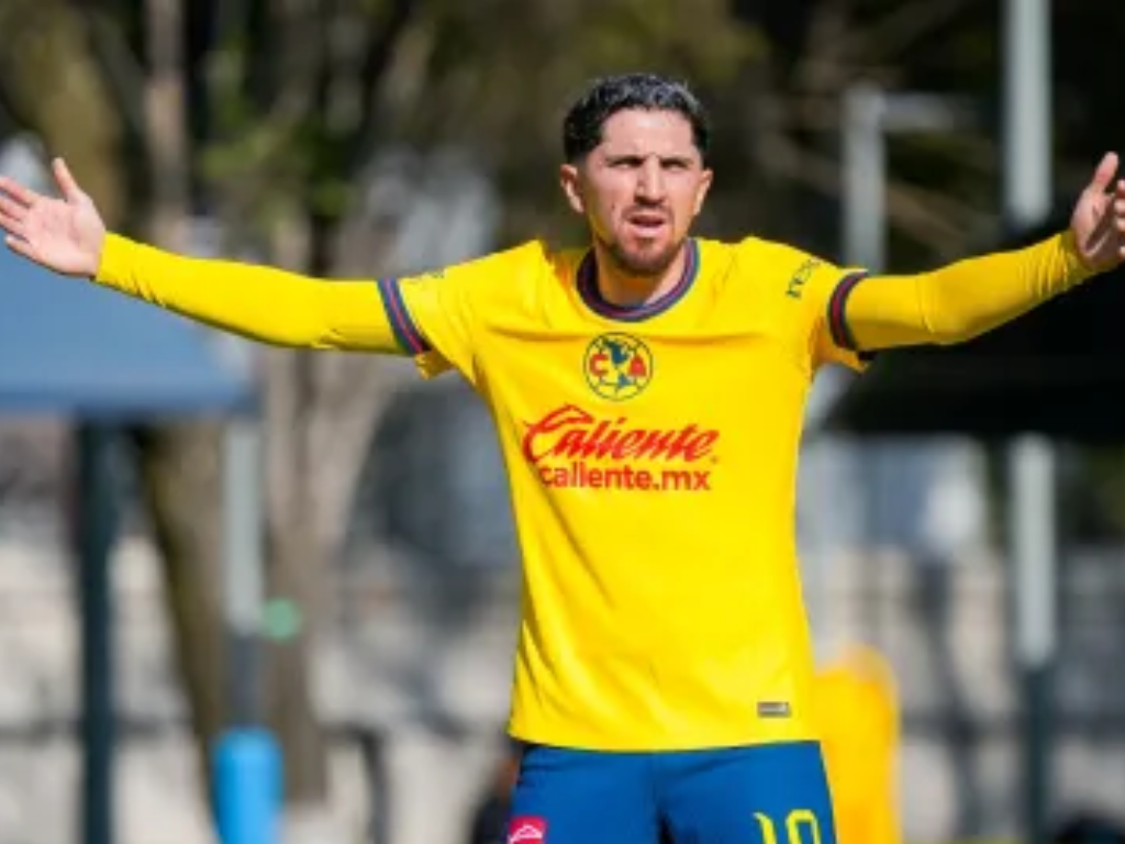 América aún no define el futuro de Diego Valdés