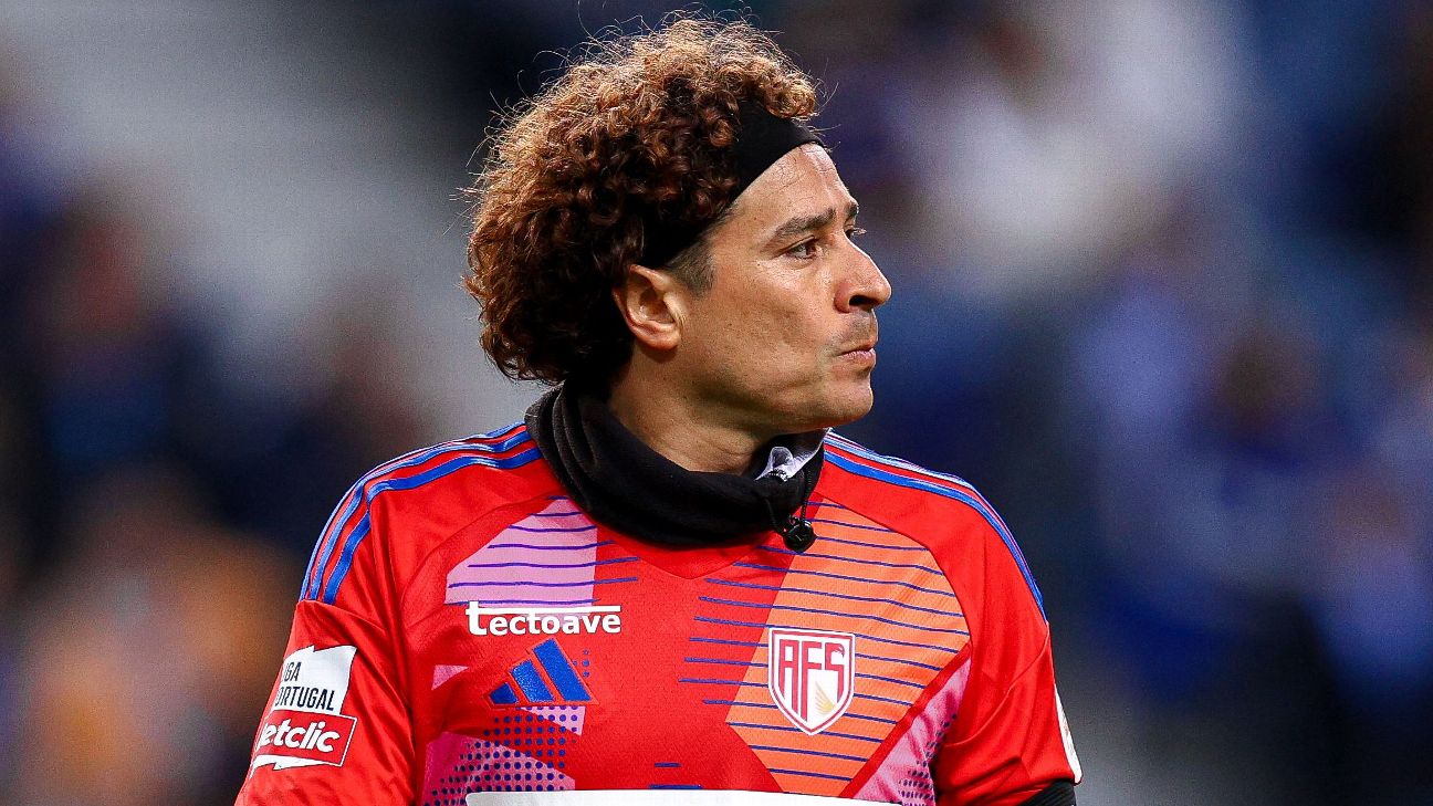 Ochoa y AVS, al borde del descenso