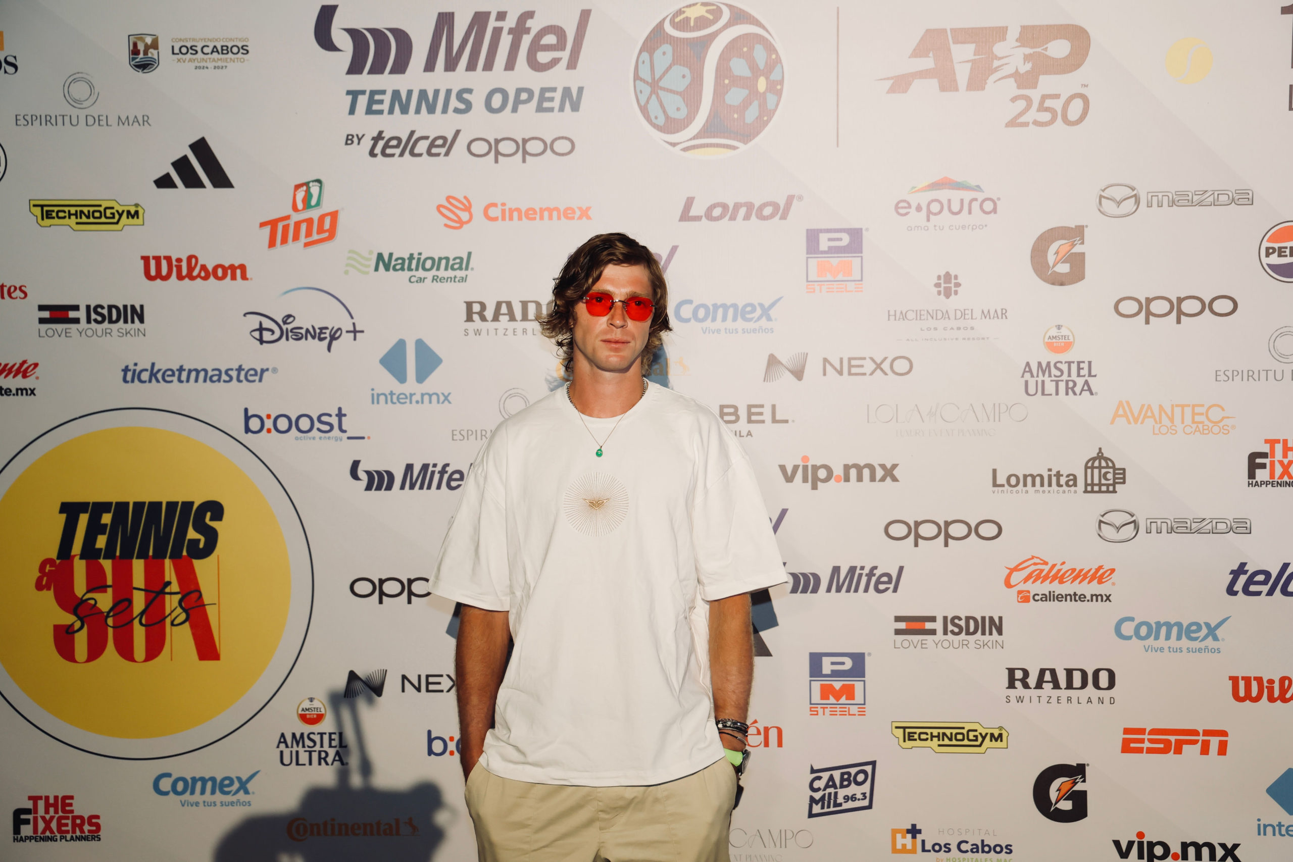La Fiesta Blanca del Abierto de Los Cabos tuvo a Andrey Rublev como protagonista
