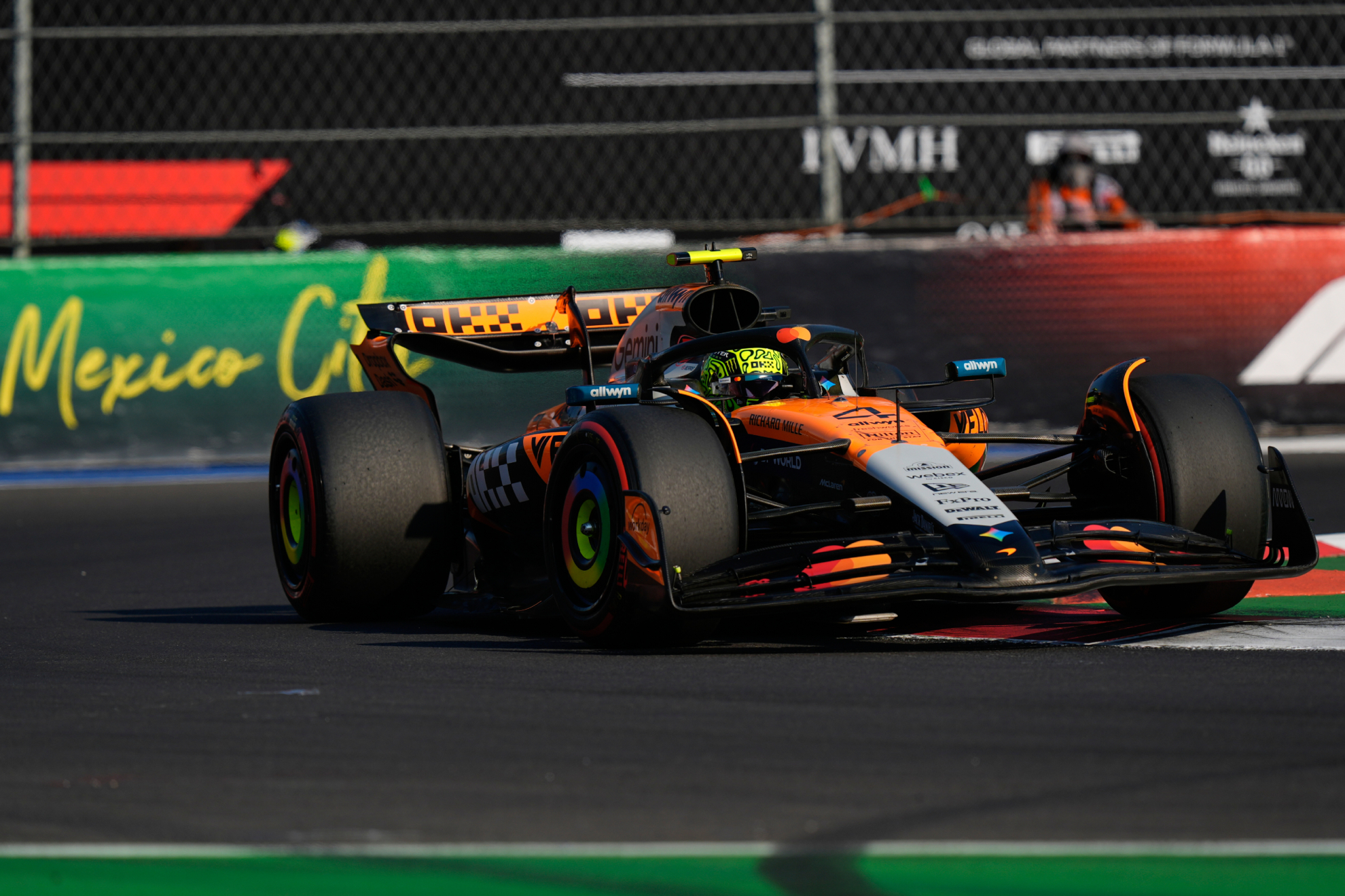 Fórmula 1 México 2025: entre la fiesta y el caos en el Autódromo Hermanos Rodríguez