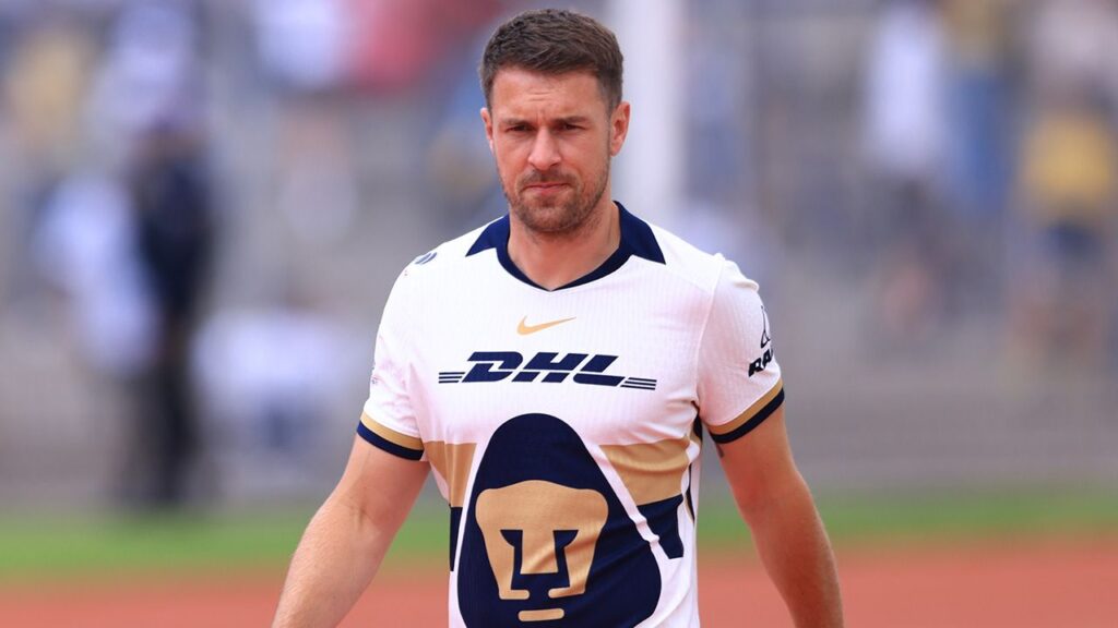 Aaron Ramsey deja a Pumas tras la pérdida de su perrita Halo