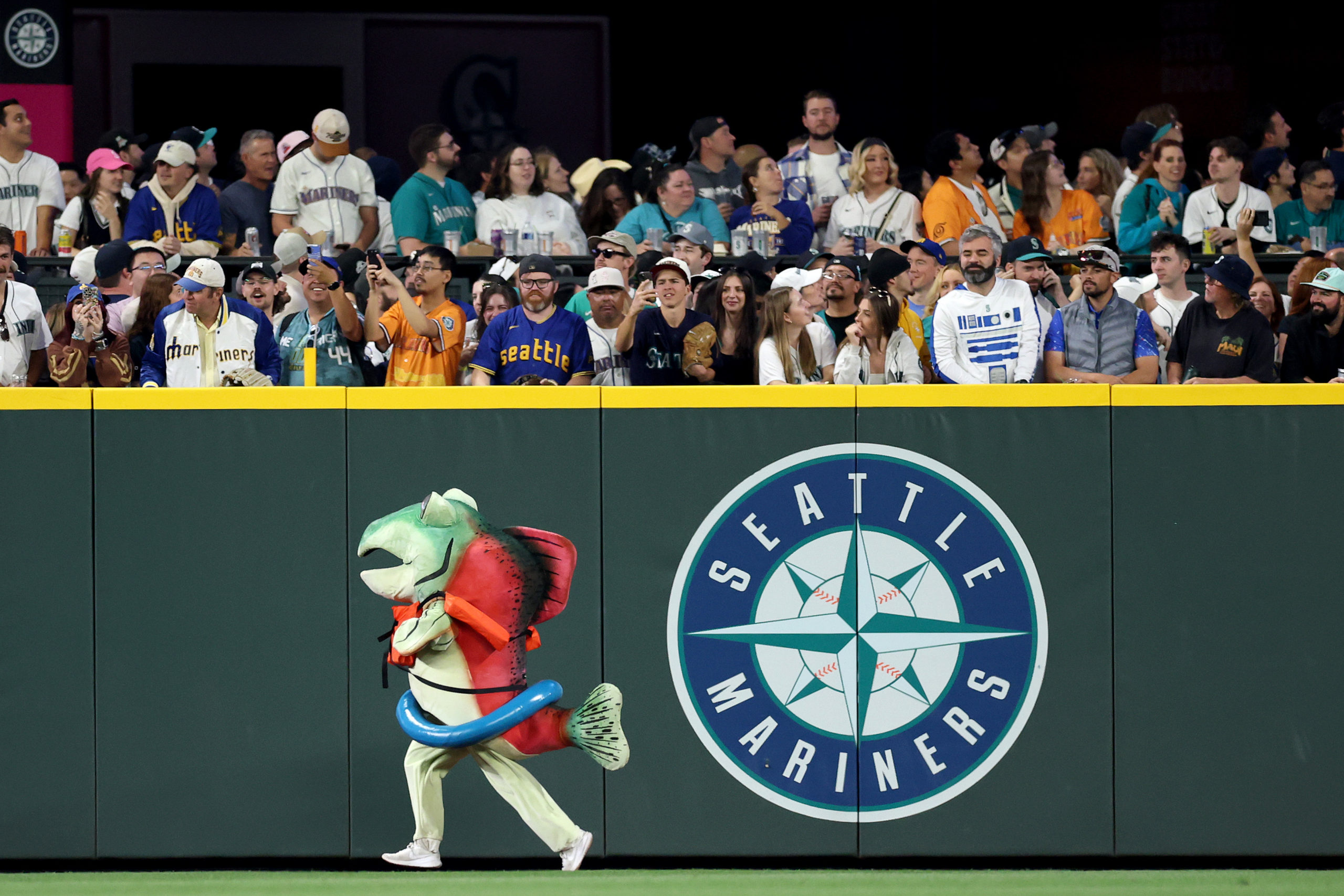 Blue Jays caen ante Mariners en el primer juego de la Serie