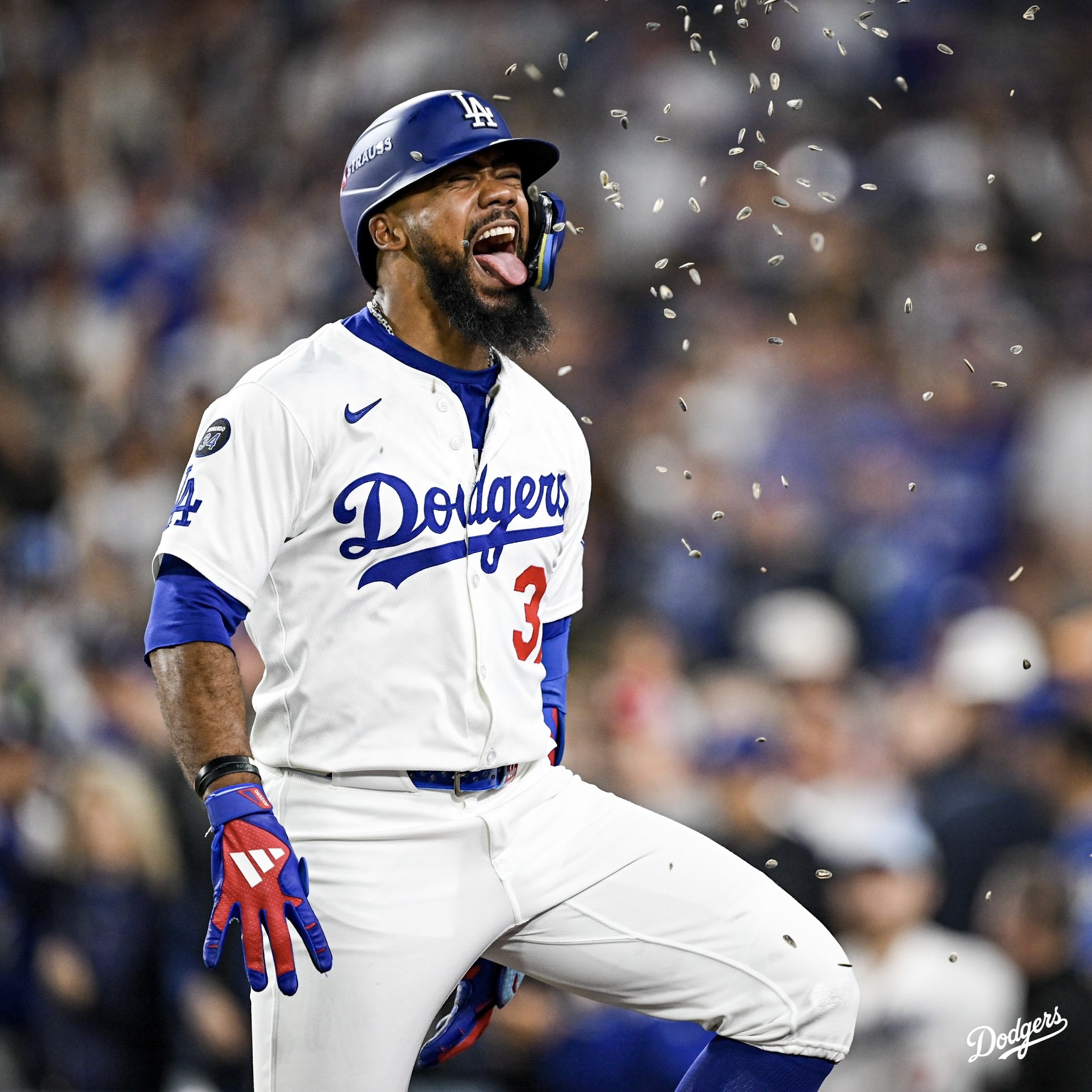 Dodgers aplastan a los Reds con poder de Ohtani y Teoscar