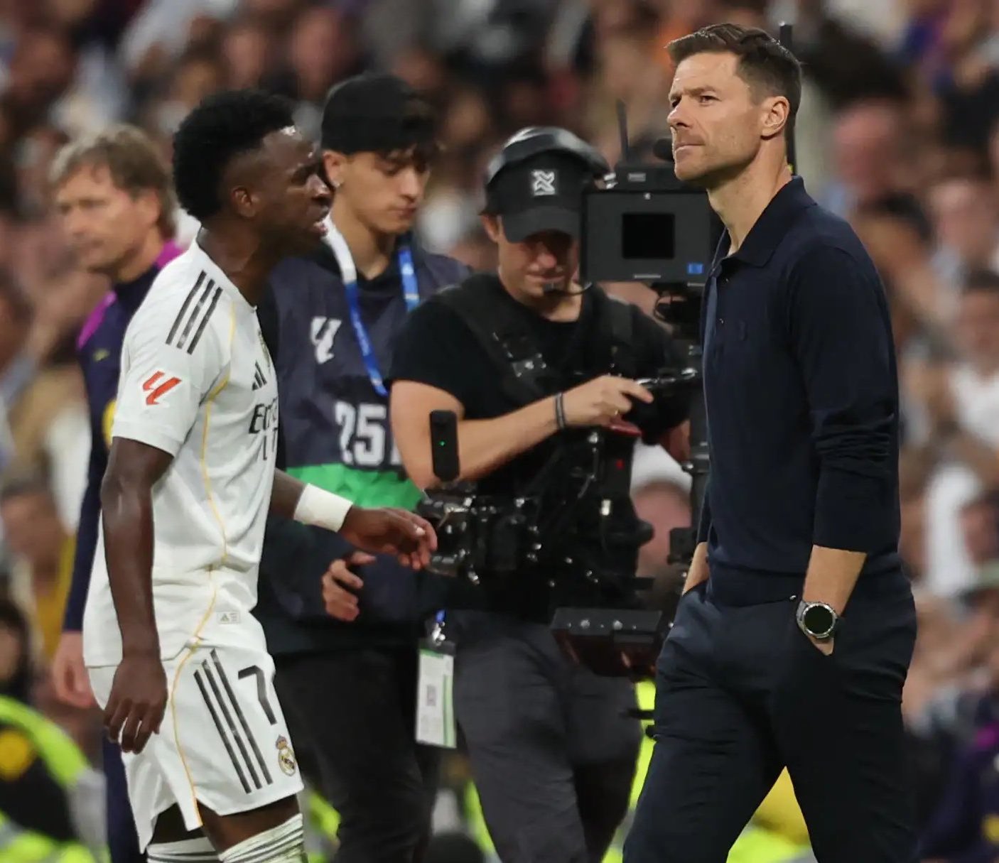 Vinicius pide disculpas tras su reacción en el Clásico ante el Barcelona
