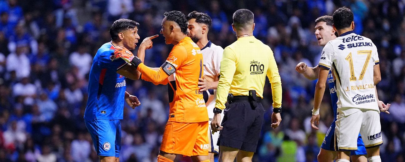 Cruz Azul pierde el liderato tras caída ante Pumas