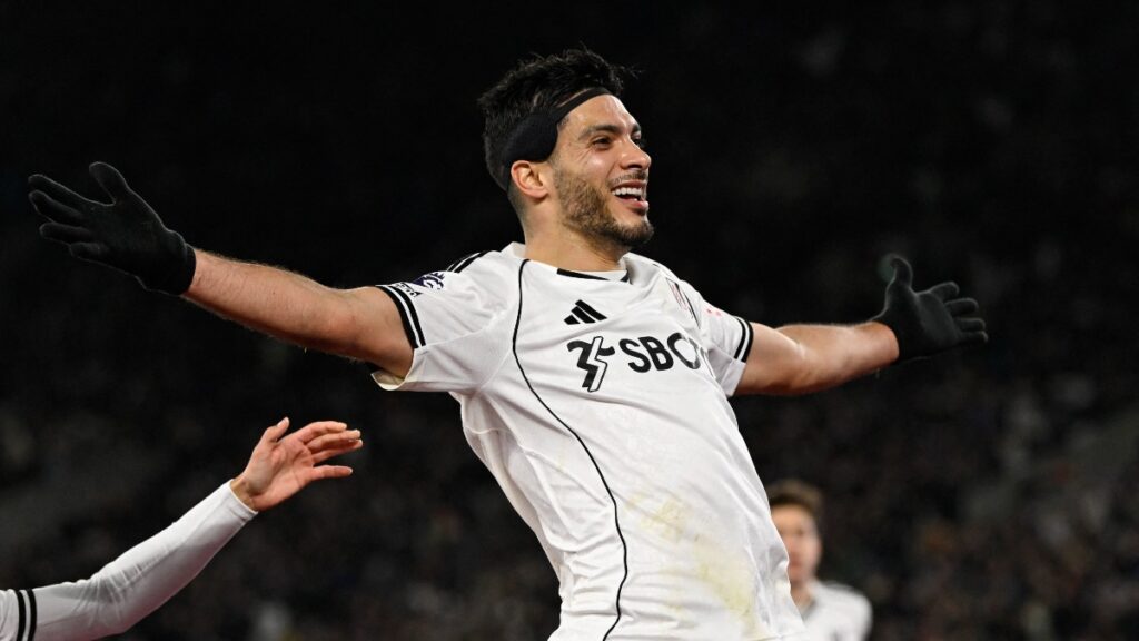 Raúl Jiménez hace historia en la Premier League y entra al Top 7 latino